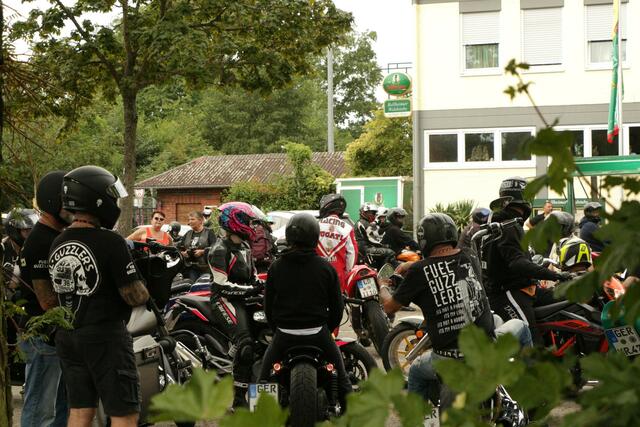 BIKER AGAINST MOBBING - Fahrt für den krebskranken Justin | Foto: Heike Schwitalla