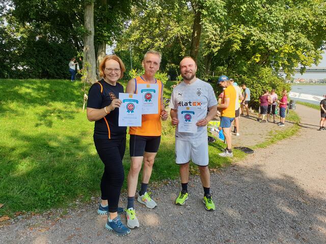 Jubiläumsehrungen fürs Helfen und Laufen. Great job 👍 | Foto: Speyer Leinpfad parkrun
