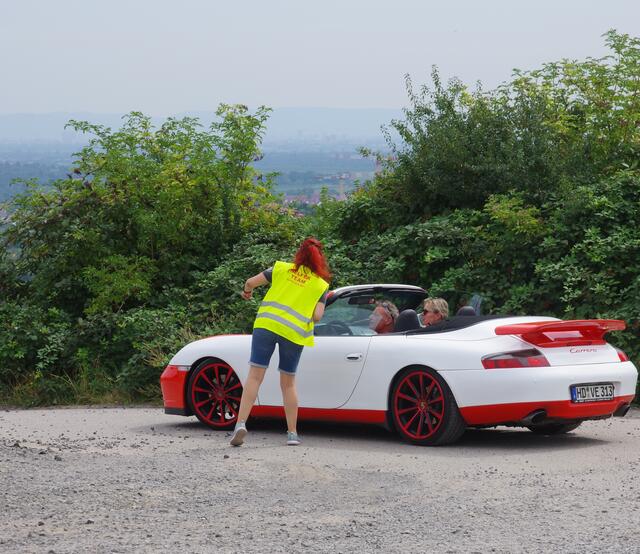 Fleißige Helferin | Foto: Helmut Lang