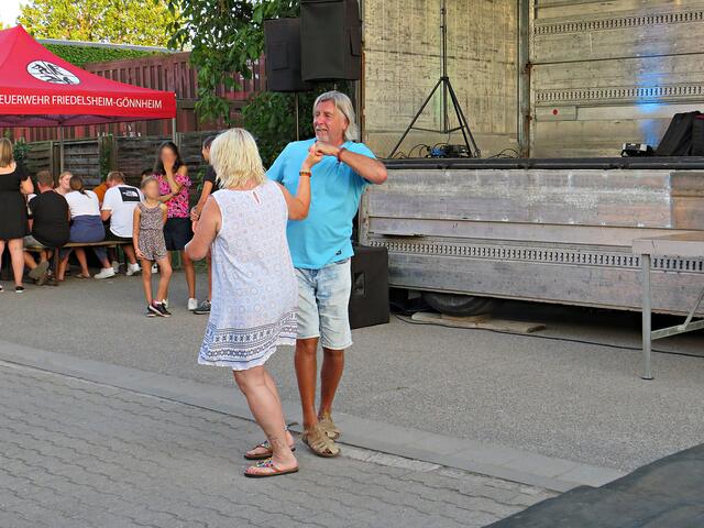 Da wurde das Tanzbein geschwungen | Foto: Brigitte Melder