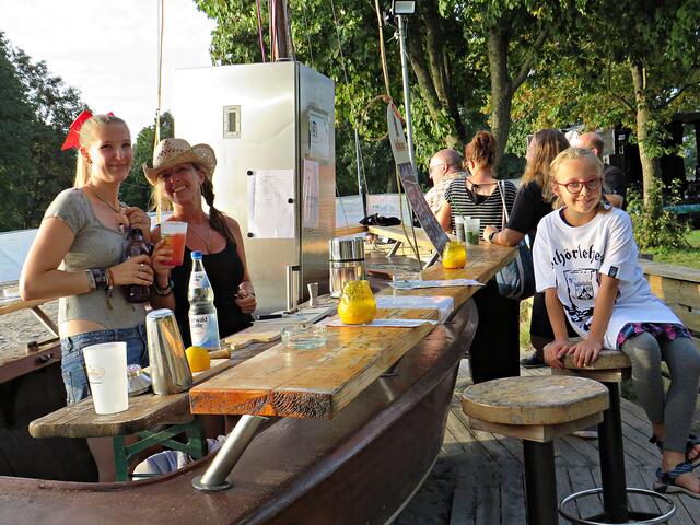 An der Cocktailbar | Foto: Brigitte Melder