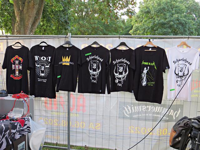 T-Shirt mit verschiedenem Druck | Foto: Brigitte Melder