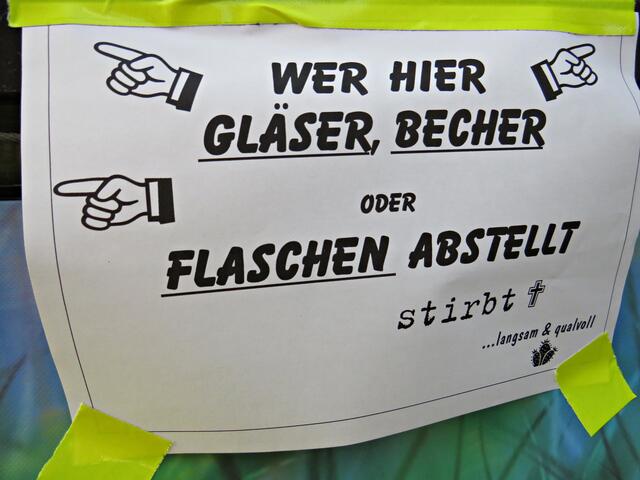 Hängt an der Bühne | Foto: Brigitte Melder