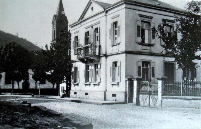 Exponat Das damalige Pfarrhaus um 1900. | Foto: Repro W. G. Stähle