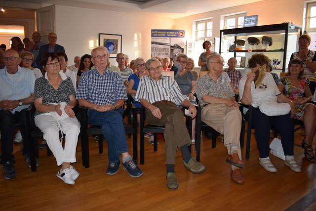 Bildmitte: Gerd Pressler | Foto: Gemeinde Mutterstadt