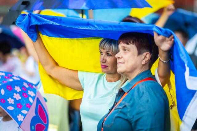 Feier des ukrainischen Unabhägigkeitstages auf dem Mannheimer Marktplatz.   | Foto: Christian Gaier