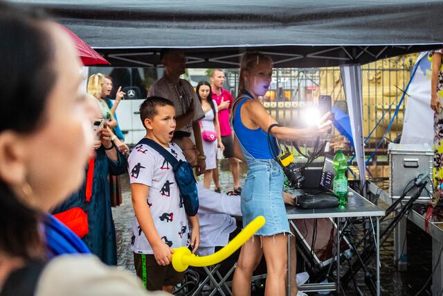 Feier des ukrainischen Unabhägigkeitstages auf dem Mannheimer Marktplatz.   | Foto: Christian Gaier