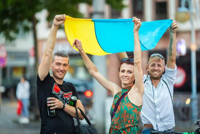 Feier des ukrainischen Unabhägigkeitstages auf dem Mannheimer Marktplatz.   | Foto: Christian Gaier