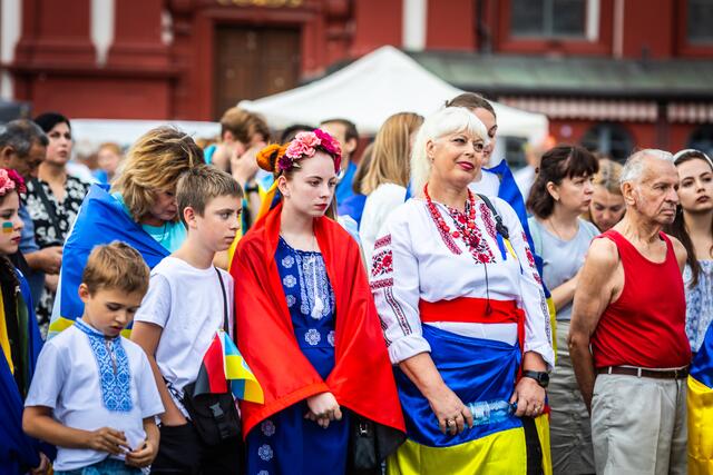 Feier des ukrainischen Unabhägigkeitstages auf dem Mannheimer Marktplatz.   | Foto: Christian Gaier