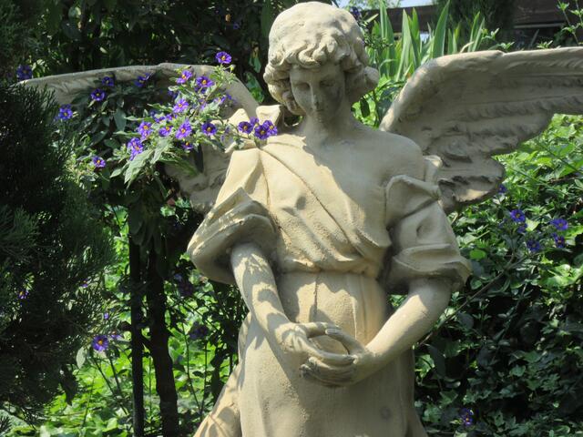 Er wacht über die Besucher am Lambsheimer Weiher. | Foto: Maiken Liefeith