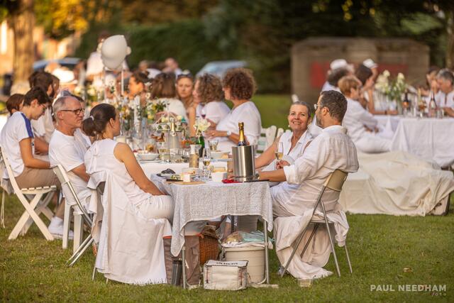 Dîner en blanc - Karlsruhe | Foto: Paul Needham