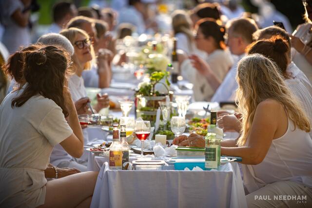 Dîner en blanc - Karlsruhe | Foto: Paul Needham