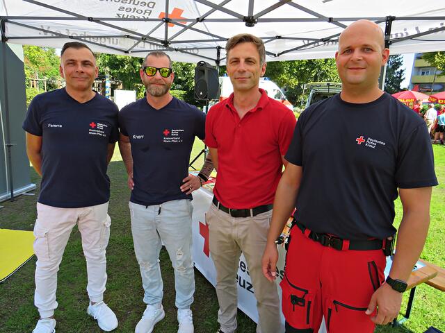 DRK mit Matthias Riedel (rotes Polo-Shirt) | Foto: Brigitte Melder