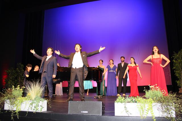 2. Preisträger Jungsung Jeon, Jongdoo Back und Ensemble im Zwischenprogramm | Foto: Markus Pacher