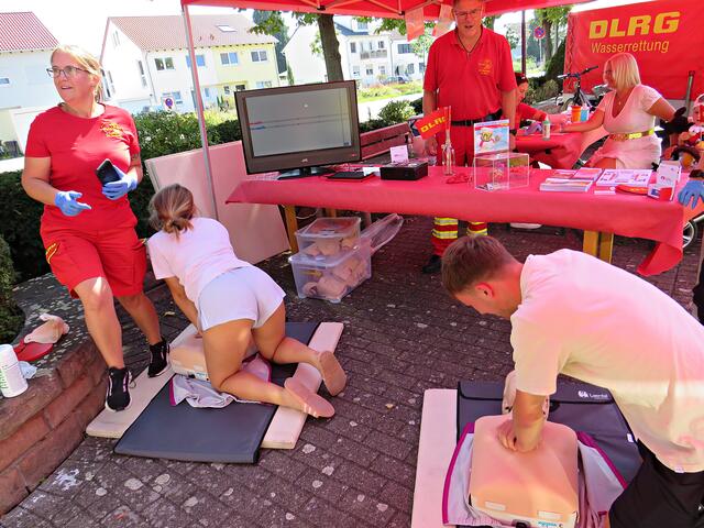 Nochmal zwei Dummies zu bearbeiten | Foto: Brigitte Melder