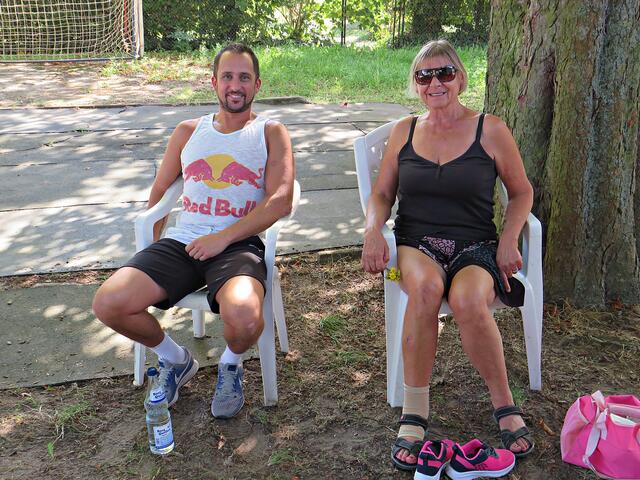 Martin Kowalski und Annette Zipp, die ihre Enkelin Palina betreute | Foto: Brigitte Melder