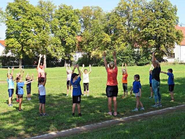 Dehnübungen | Foto: Brigitte Melder