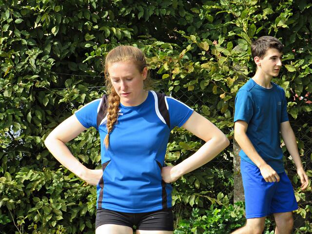 Elena Löchner liest die Weite ab | Foto: Brigitte Melder