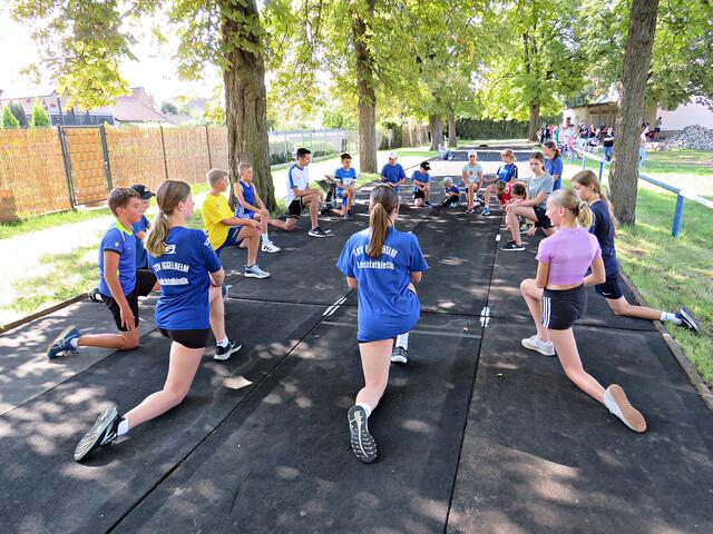 Dehnübungen | Foto: Brigitte Melder