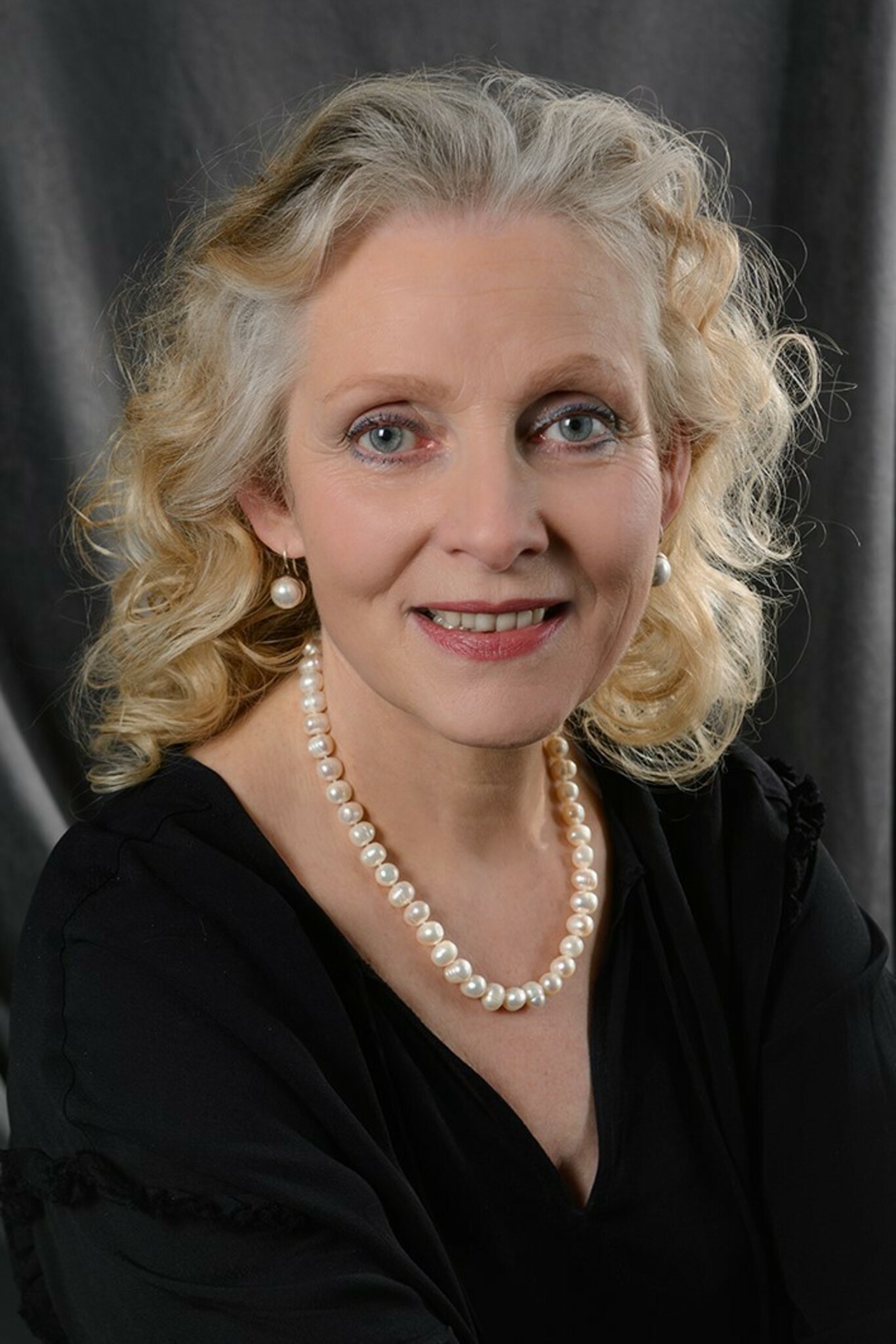 Namhafte Künstler in Zisterzienserkirche: Festliches Konzert - Annweiler
