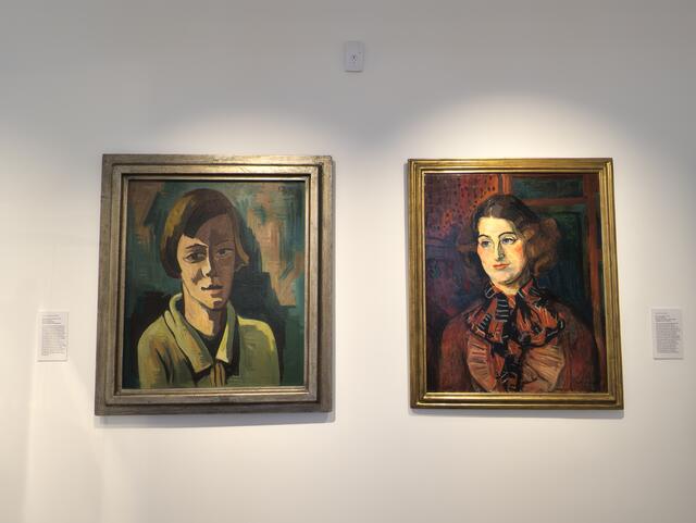 Blick in die Ausstellung "Freundespaare der Moderne - Karl Schmidt-Rottluff – Emy Roeder – Hans Purrmann" - Vergleich der  Portraitmalerei von Schmidt-Rottluff und Hans Purrmann | Foto: Heike Schwitalla