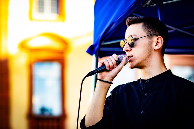 Kulturelle Beiträge standen im Mittelpunkt der Veranstaltung.  | Foto: Christian Gaier