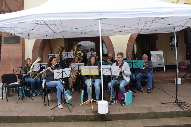 Musikalische Begleitung mit den Kaiserbachmusikanten | Foto: Bender