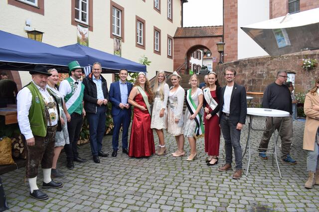 Gemeinschaftsfoto zur Begrüßung | Foto: Bender