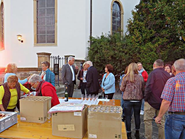 Ein Glas Sekt vorneweg? | Foto: Brigitte Melder