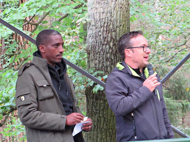 Die Theologen Venuste und Winkler wechselten sich ab | Foto: Brigitte Melder