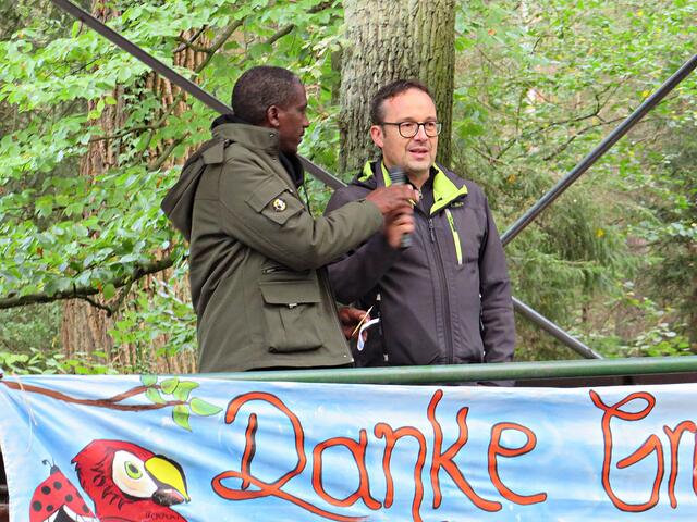 Einmal übersetzen | Foto: Brigitte Melder