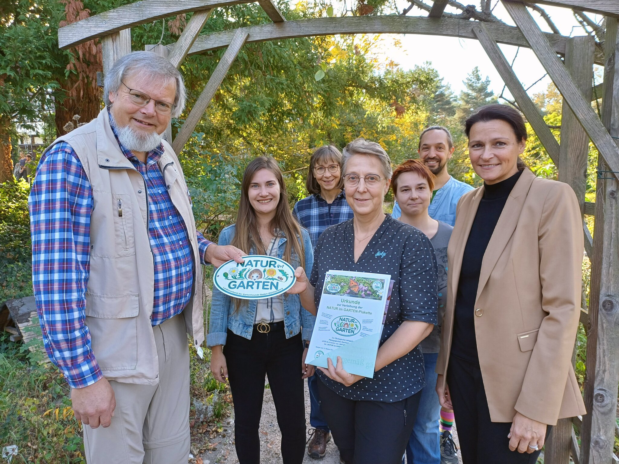 „Natur im Garten“Plakette Auszeichnung für Ökologischen Lerngarten