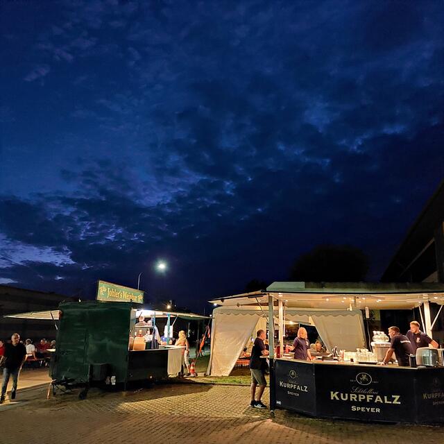 2 Stände für Getränke | Foto: Brigitte Melder