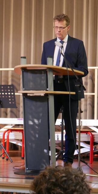 "Schon ein ganz kleines Lied kann viel Dunkel erhellen" hat sich Christian Sieber als Motto seiner Einführungsfeier gewählt. | Foto: Stefanie Seither