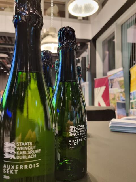 Ein feines Tröpfchen für Besucher: Turmbergwein | Foto: www.jowapress.de