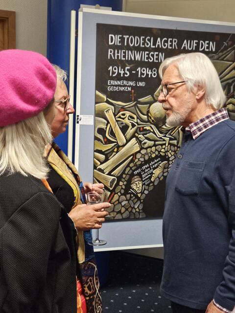 Gastgeber M.Bentz mit interessierten Besuchern | Foto: A.Nachtigal