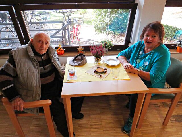 Katharina Hoffmann mit Papa machten sich ein paar schöne Stunden | Foto: Brigitte Melder