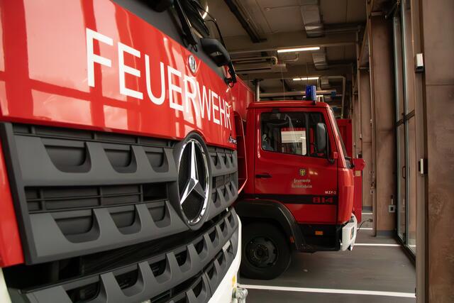 Offizielle Einweihung des neuen Germersheimer Feuerwehrhauses - Blick in die Fahrzeughalle | Foto: Heike Schwitalla