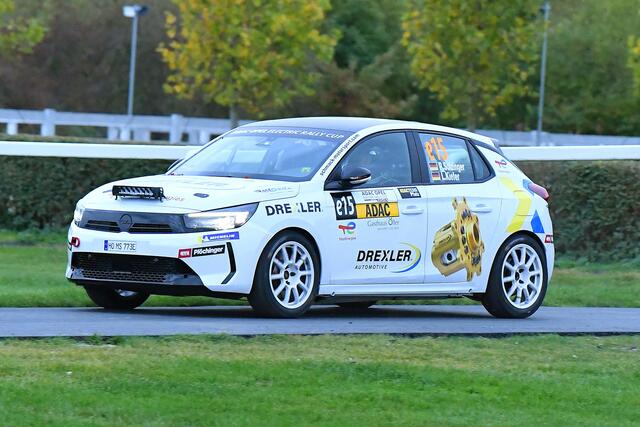 Raffael Sulzinger und Lisa Kiefer belegen im ADAC Opel Electric Rally Cup den 4. Platz | Foto: Thorsten Horn