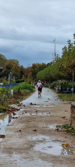 Pfützen? Who cares… | Foto: Speyer Leinpfad parkrun