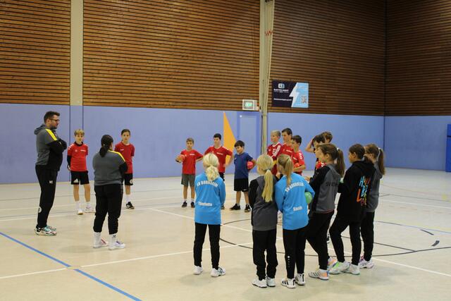 3.Tag: Referenten des PfHv mit einer männlichen Jugend-Mannschaft der "Vorderpfälzer Luchse" und einer weiblichen Jugend-Mannschaft des SV Bornheim. | Foto: SV05; JSG; Holger Wildt