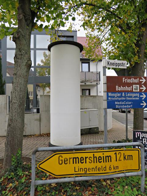 Eine Seite noch weiß ..... | Foto: Brigitte Melder