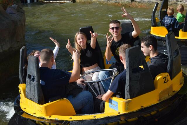 Beim Dino Splash kamen alle Nachwuchsfeuerwehrleute auf ihre Kosten | Foto: Freiwillige Feuerwehr Landau