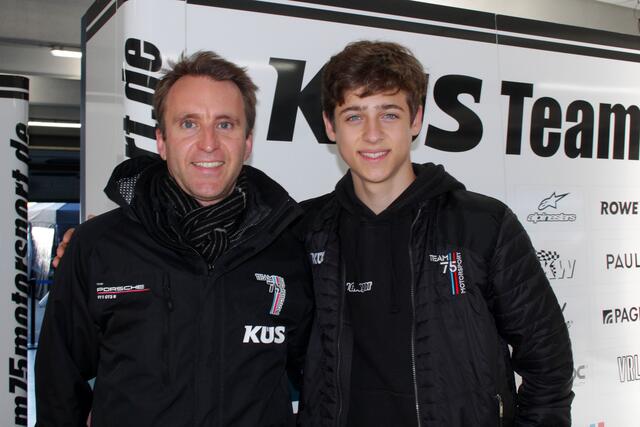 Timo Bernhard (links) mit Nachwuchsfahrer Daniel Gregor | Foto: Michael Sonnick