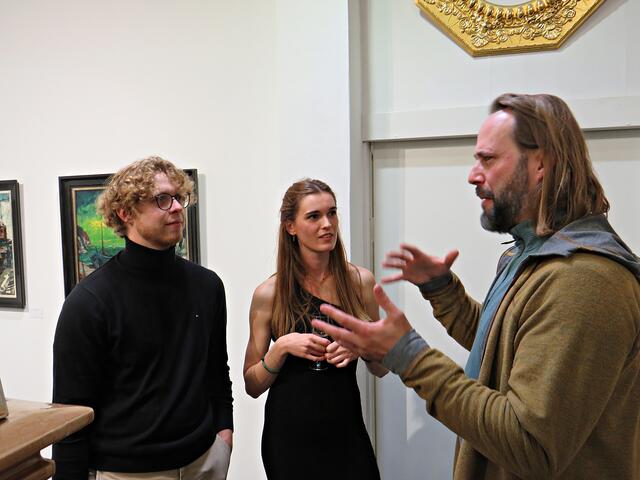 Freund Thilo Viktorin und Katarina Lauth im Gespräch | Foto: Brigitte Melder