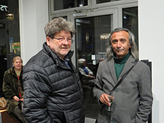 Rechts Hasan Özdemir  | Foto: Brigitte Melder