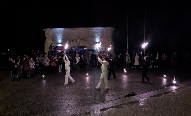 Fireflies mit Poi Spinning | Foto: Heike Schwitalla