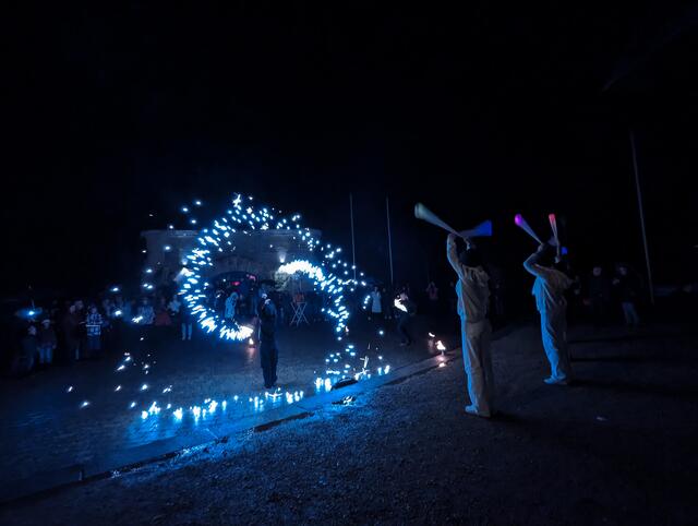 Fireflies mit Poi Spinning | Foto: Heike Schwitalla