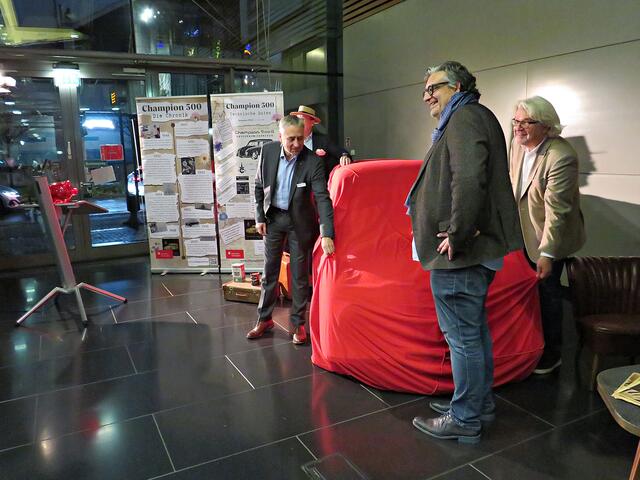 Ein paar Zentimeter anheben | Foto: Brigitte Melder