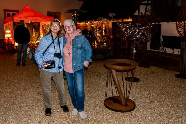 Anke Oswald und Berichterstatterin | Foto: Johann-Peter Melder